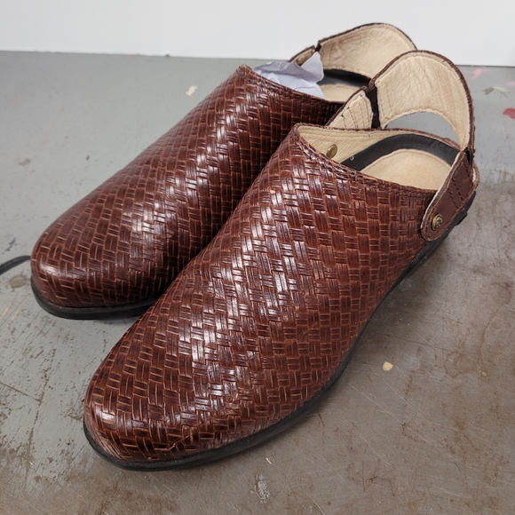 Ariat Women’s Size 6 Woven Brown Leather Slides Mules Strap Style 94024 - Picture 2 of 10